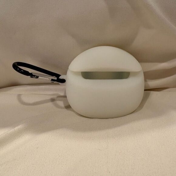 NBC Jack Skellington Case Apple AirPods 1/2 Wireless Headphone Case w/ Carabiner - Picture 4 of 6